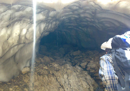 Ice cave Chma