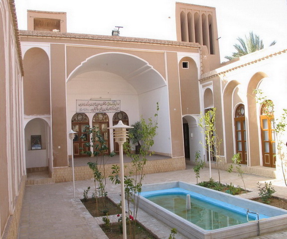 خانه آیت الله خاتمی (موزه رجال و مفاخر اردکان) khane khatavi-b خانه آیت الله خاتمی (موزه رجال و مفاخر اردکان)