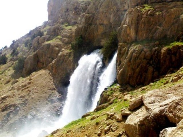 آبشار چکان چکان 8 آبشار چکان