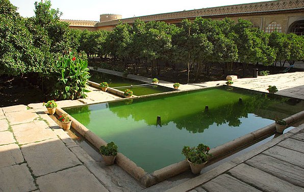 ارگ کریم خانی