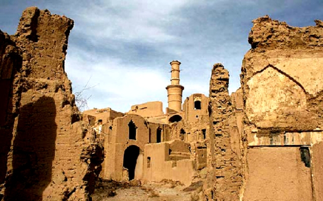 خرانق 5 منار جنبان خرانق
