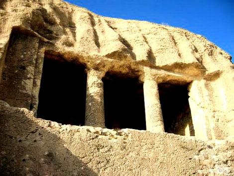 دخمه سنگی فقرگاه فقرگاه دخمه سنگی فقرگاه