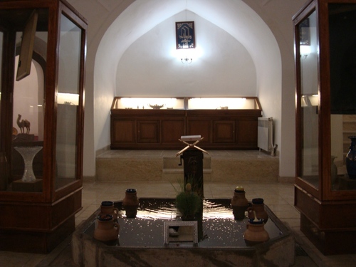 حمام تاریخی خامنه 
