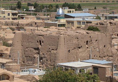 قلعه سنگ بست زواره سنگ بست قلعه سنگ بست زواره