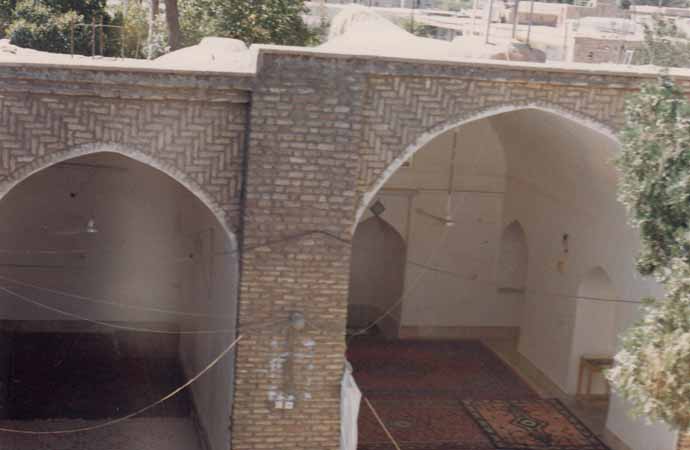 قسمت-جنوبی-مسجدحسینیه-قلعه-زرندیادگاری-ازدوران-زندیه-مهدی-سهرابی1 مسجد حسینیه قلعه