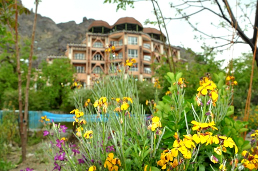 1283 هتل بزرگ کوهستان بیرجند