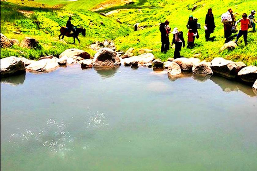 چشمه آب معدنی علی زاخونی چشمه آب معدنی علی زاخونی