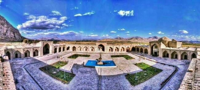 هتل کاروانسرای بین المللی لاله بیستون 2446 هتل کاروانسرای بین المللی لاله بیستون