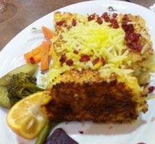 خادم 3 رستوران بزرگ خادم قم