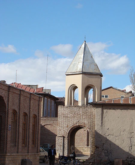 3 کلیسای هوانس مقدس مرند