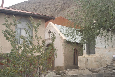 89 کلیسای سرخ‌آباد