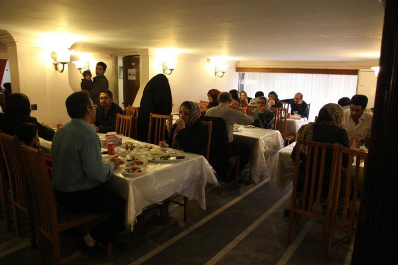 رستوران میزبان بابلسر 747 رستوران میزبان بابلسر
