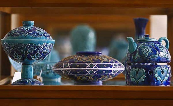 موزه ای از ظروف گِلی و سفال های آبی رنگ + تصاویر 154 موزه ای از ظروف گِلی و سفال های آبی رنگ + تصاویر