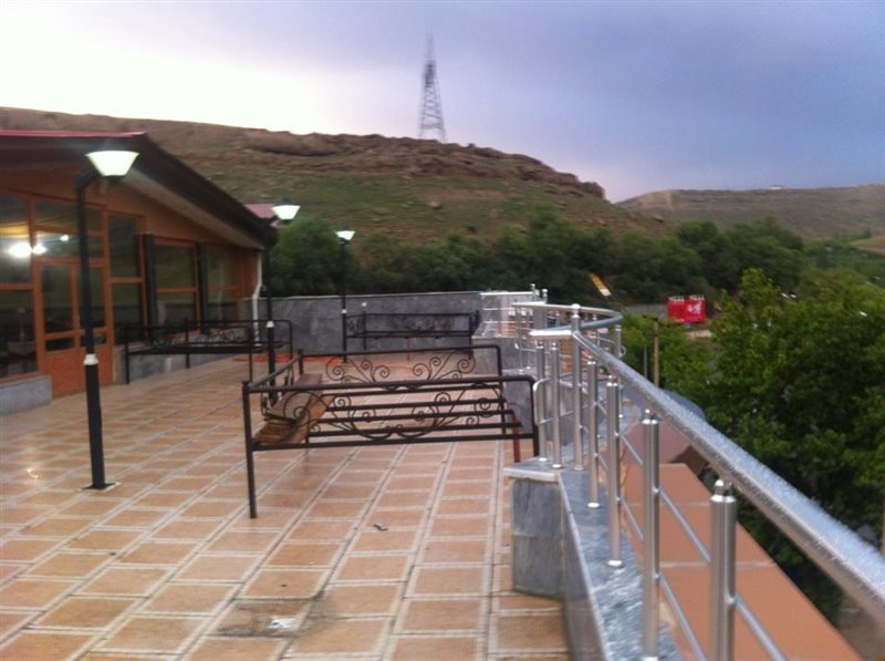 764 سفره خانه سنتی نقش جهان ارومیه