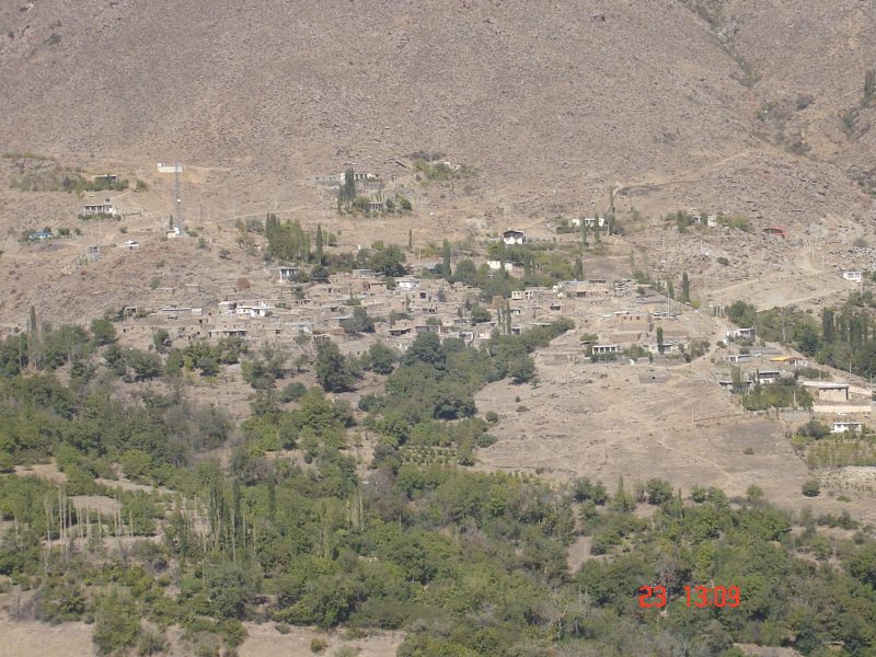 روستای آلمالو شیزر عکس روستای شیزر از روبرو روستای آلمالو شیزر
