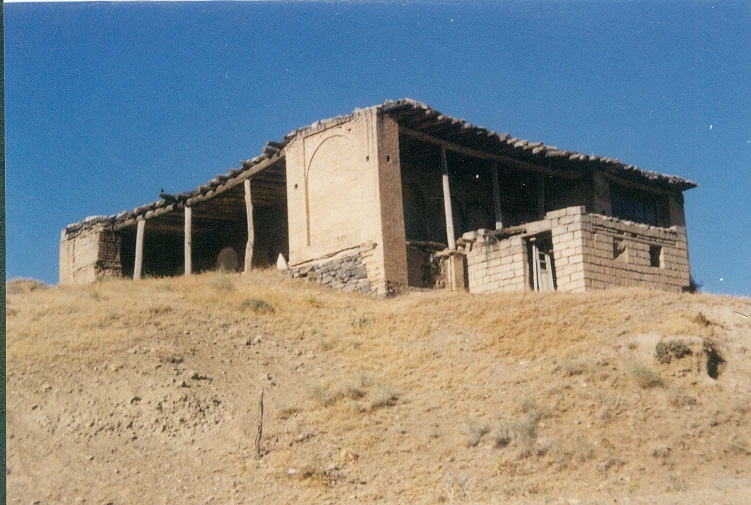 8.بقعه شیخ نجم الدّین ـ سنندج روستای امروله
