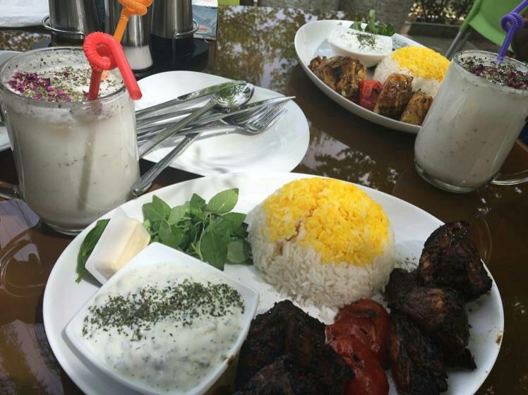 رستوران بیدمجنون تهران
