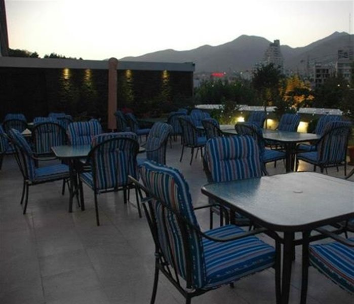 6-2 رستوران تای گارودا تهران