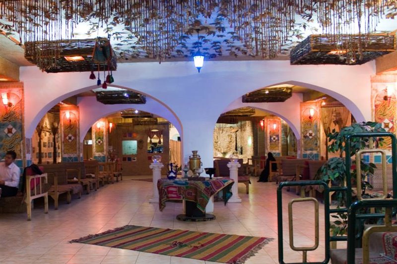  سفره خانه سنتی ترنج مشهد