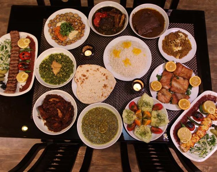 4-3 رستوران ماهی سفید تهران