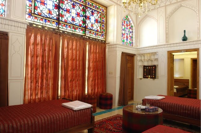  هتل خانه کیانپور اصفهان