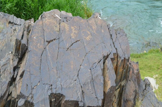  تخریب سنگ‌نگاره‌های تاریخی با آبگیری سد 