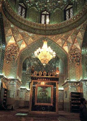  آرامگاه علی بن حمزه (ع)