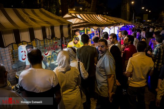 جشنواره خیابانی غذا در تهران جشنواره خیابانی غذا در تهران
