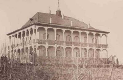  کاخ سرخه حصار