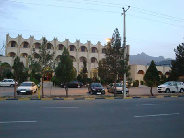  هتل شیرکوه تفت