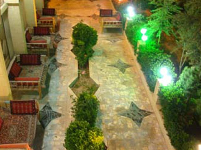  هتل شیرکوه تفت