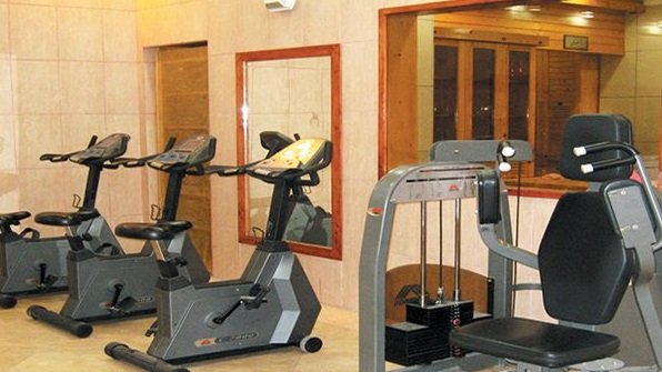 استخرمجموعه ورزشی گلایل سفید تهران استخرمجموعه ورزشی گلایل سفید تهران
