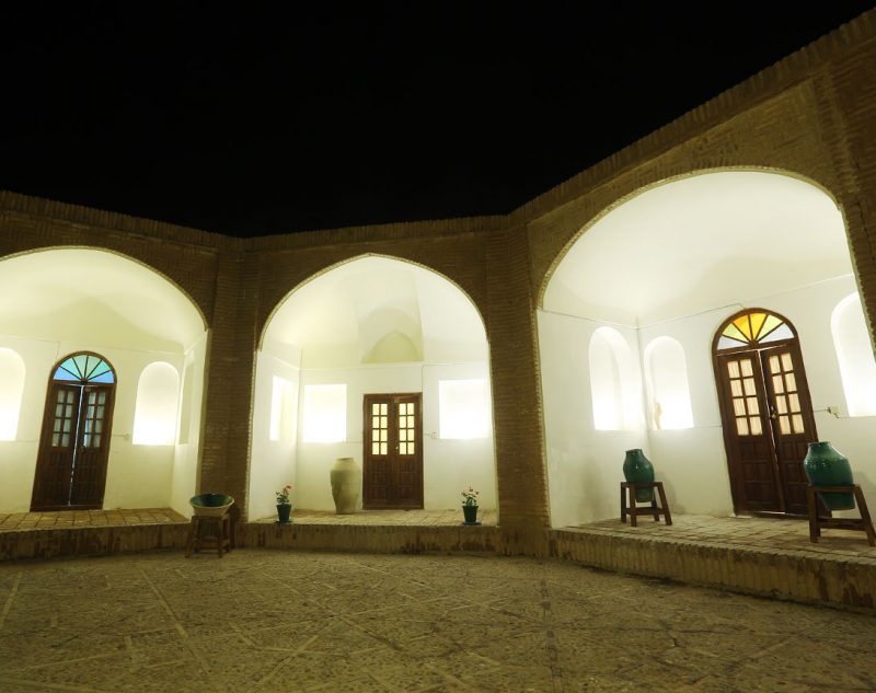مهمانسرا باغ شاهزاده ماهان مهمانسرا باغ شاهزاده ماهان