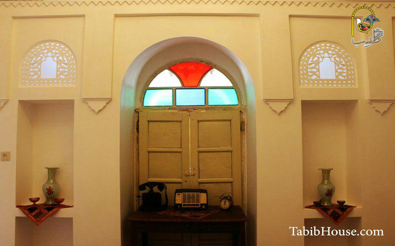  هتل سنتی خانه تاریخی طبیب شوشتر