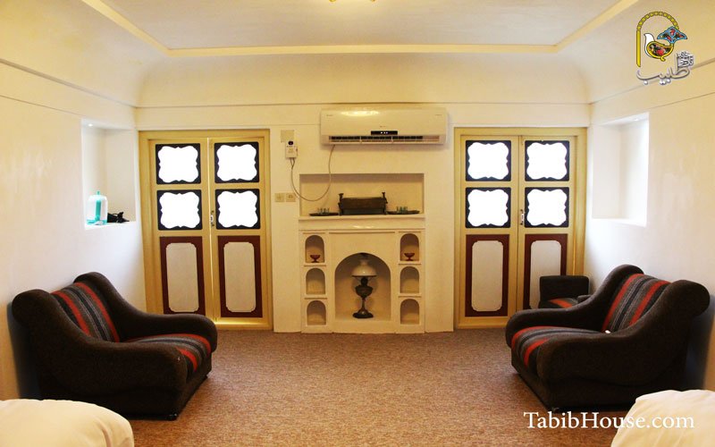  هتل سنتی خانه تاریخی طبیب شوشتر