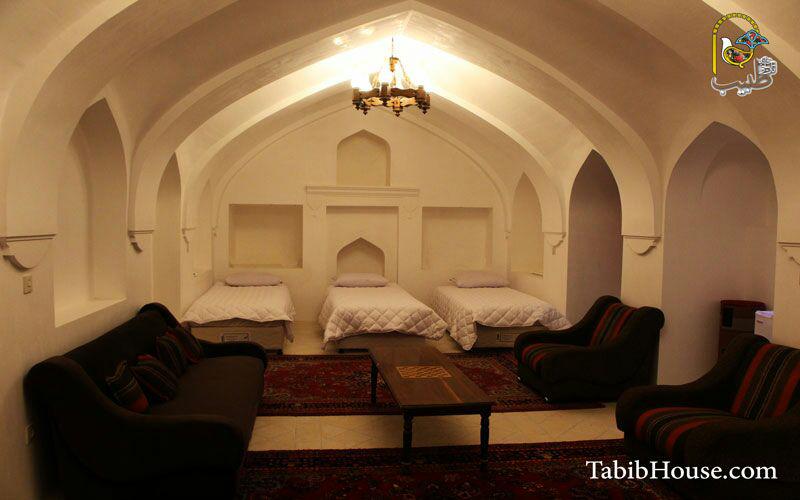  هتل سنتی خانه تاریخی طبیب شوشتر