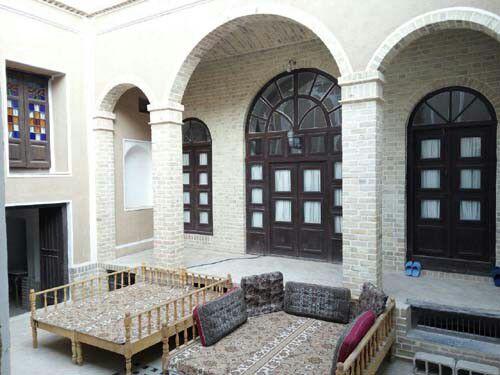 اقامتگاه بومگردی خانه تراب  اقامتگاه بوم گری خانه تراب یزد
