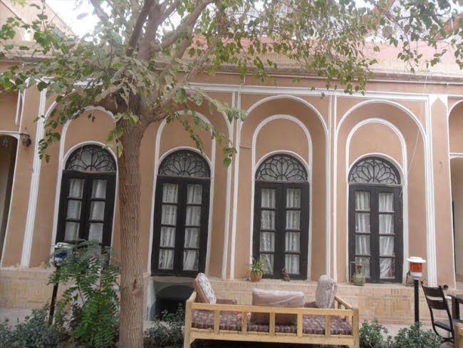اقامتگاه بوم گردی خانه خشتی یزد خانه خشتی یزد اقامتگاه بوم گردی خانه خشتی یزد