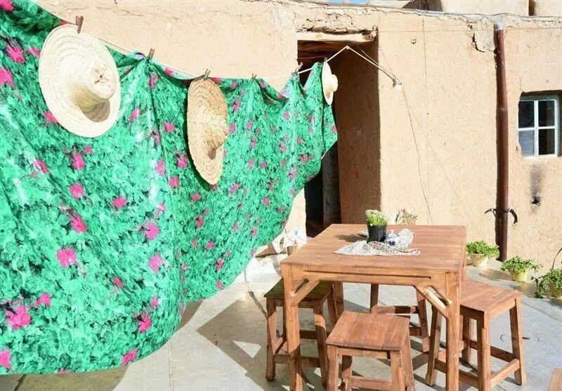 معمار  اقامتگاه بومگردی خانه معمار بافق