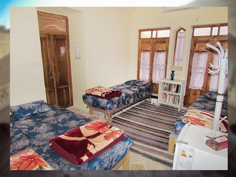 اقامتگاه بومگردی خانه نقلی کاشان  اقامتگاه بومگردی خانه نقلی کاشان