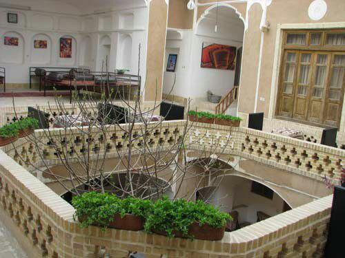 پیش آهنگی  اقامتگاه بوم گردی خانه پیش آهنگی یزد