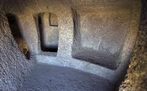 غار سنگی حسین کوهکن غار سنگی حسین کوهکن