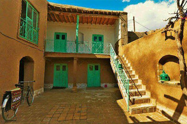 اقامتگاه بومگردی سُبنی کبودان اقامتگاه بومگردی سُبنی کبودان