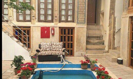 اقامتگاه بومگردی طاها اقامتگاه بومگردی طاها شیراز