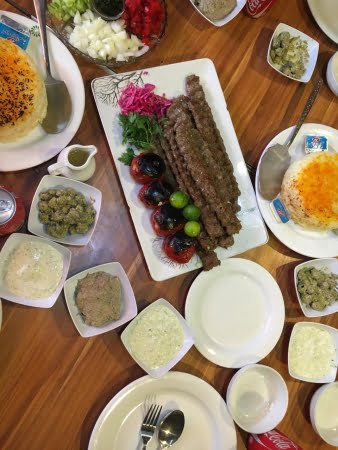 رستوران شاندیز لاهیجان رستوران شاندیز لاهیجان