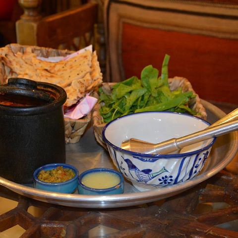 سفره خانه سنتی عمو یادگار تهران سفره خانه سنتی عمو یادگار تهران