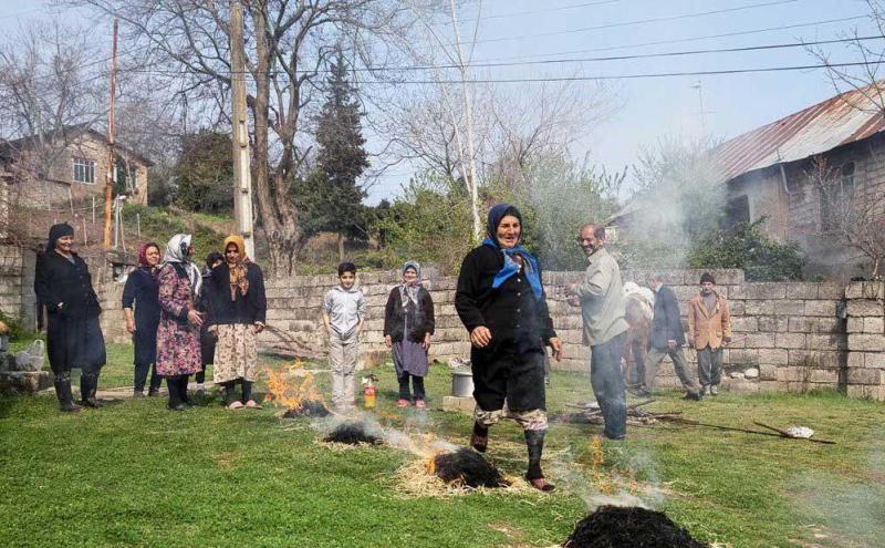 سنت های چهارشنبه سوری و شادی هایی که پرکشید سنت های چهارشنبه سوری و شادی هایی که پرکشید