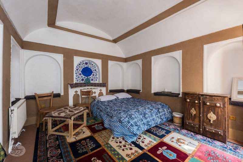 هتل سنتی انار با قدمت ۳۰۰ سال  هتل سنتی انار عقدا