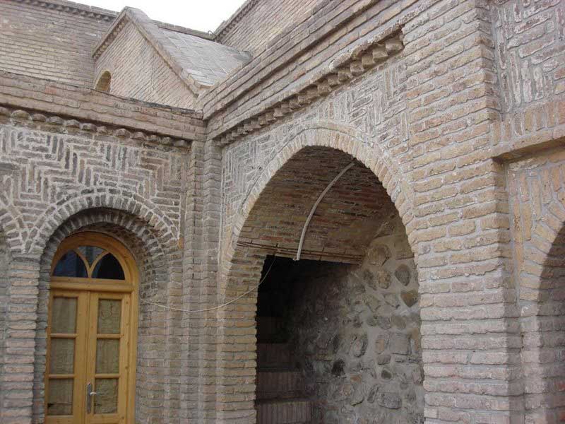 بازار بزرگ بروجرد جاهای دیدنی بروجرد در بهار