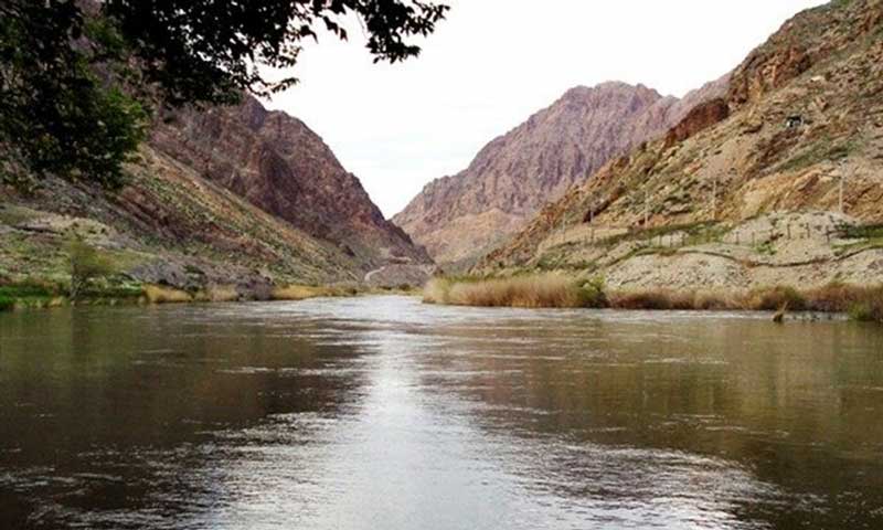 جاهای دیدنی جلفا در بهار